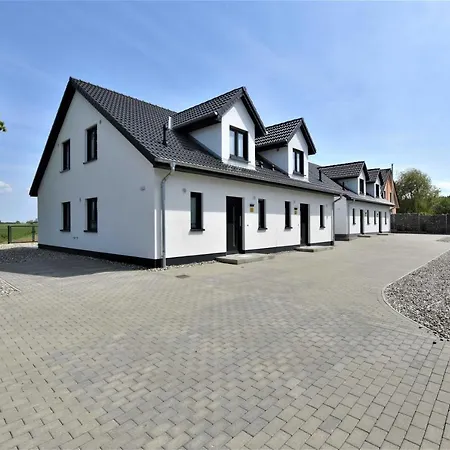 Ferienhaus Wildrose 1 Kuehlungsbor * Kuehlungsborn